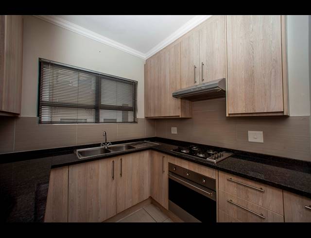 3 BEDROOM APARTMENT RENTED IN WILGEHEUWEL